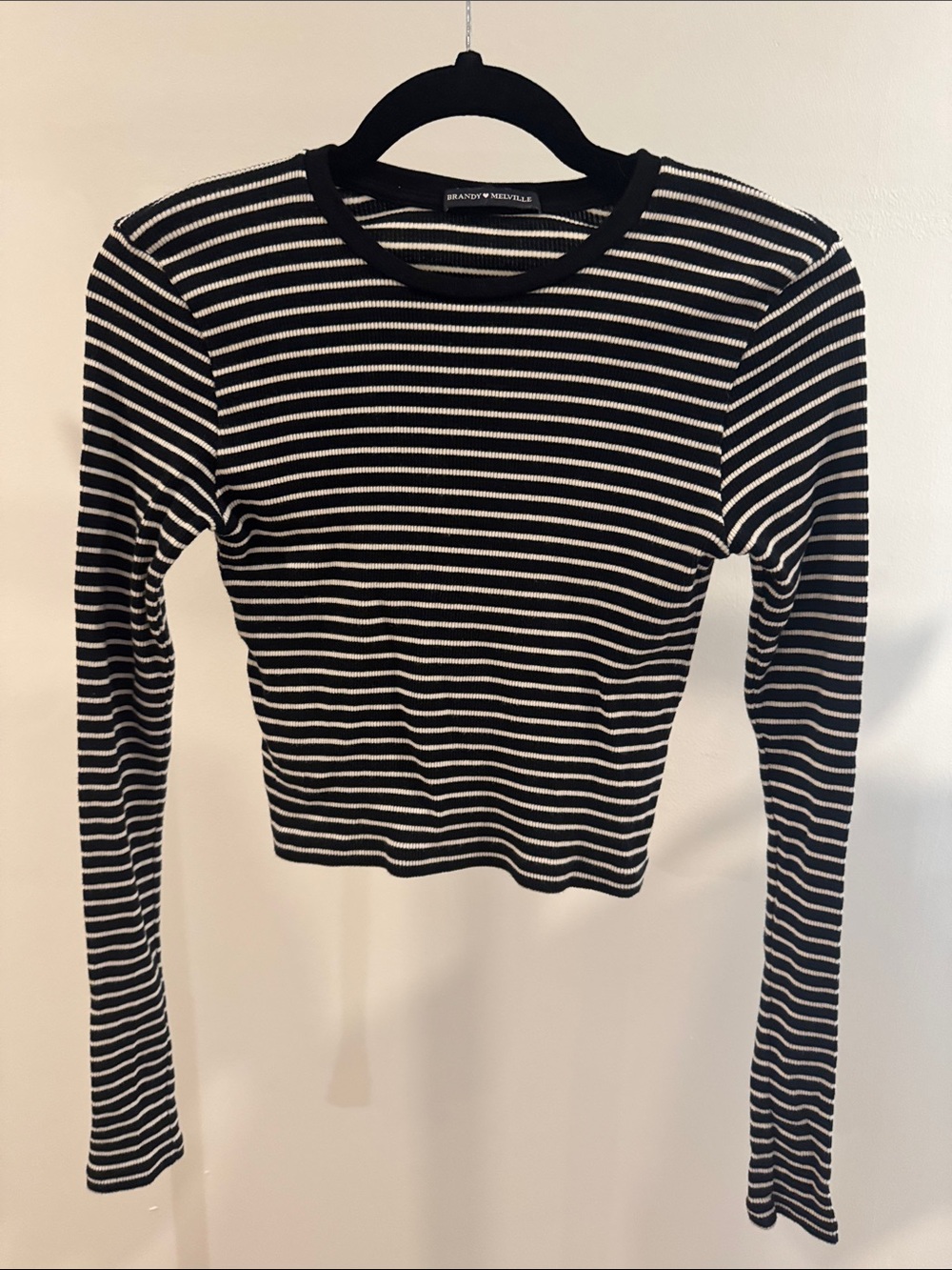 Brandy Melville Black & White Striped Ribbed Long-Sleeve Crop Top